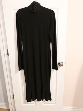 Norma Kamali Black Long-Sleeve Midi Dress